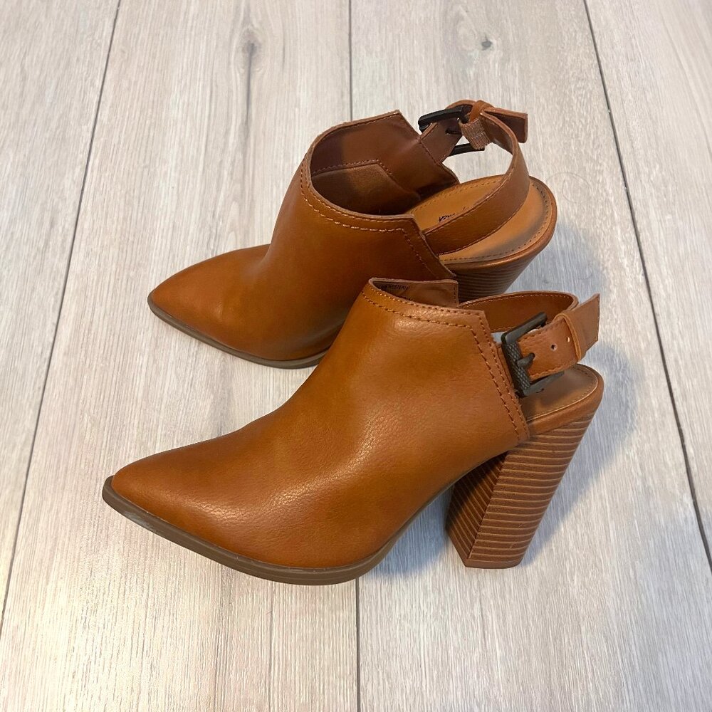 A.n.a Boots